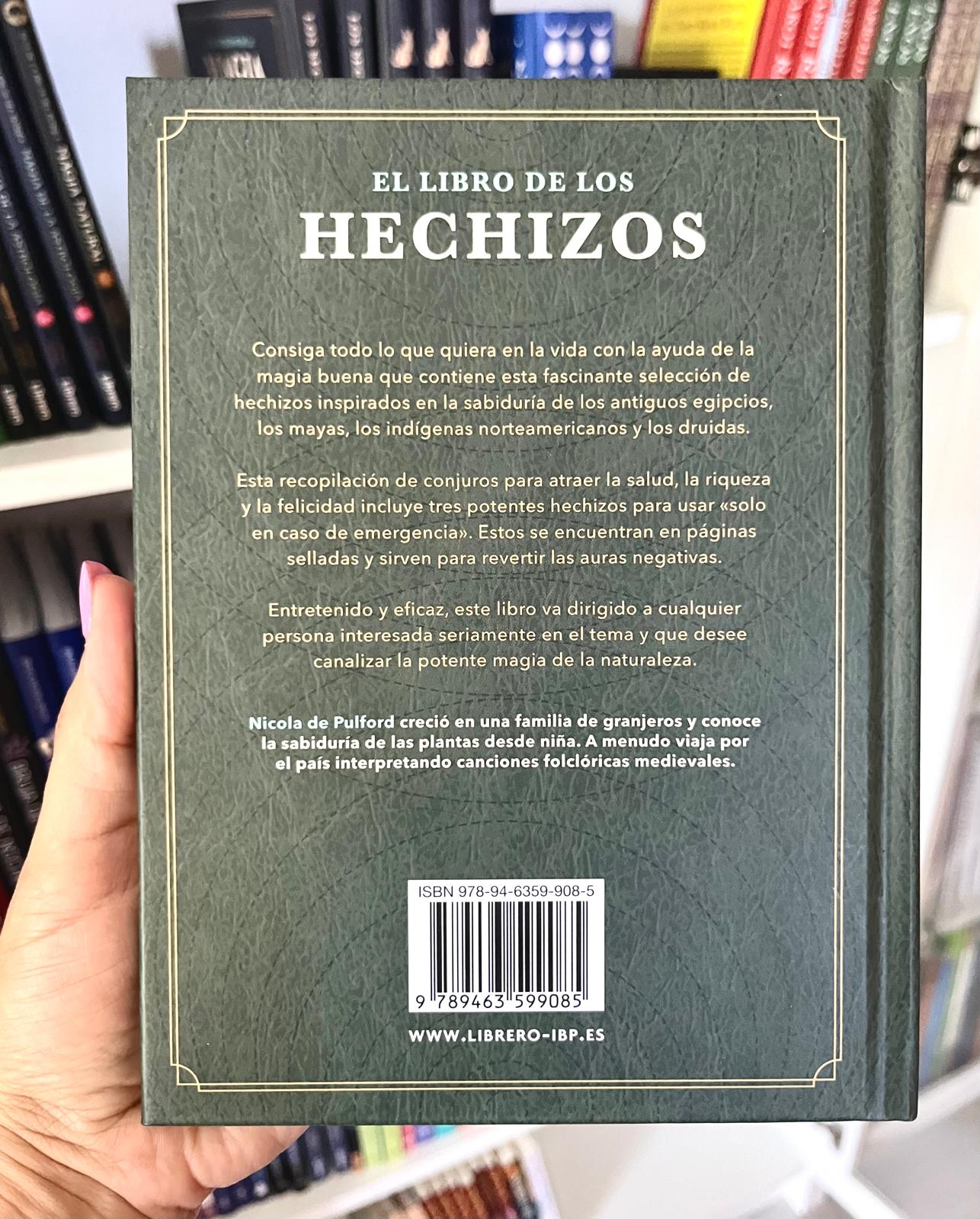 EL LIBRO DE LOS HECHIZOS