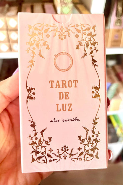 EL TAROT DE LUZ DE AITOR SARAIBA