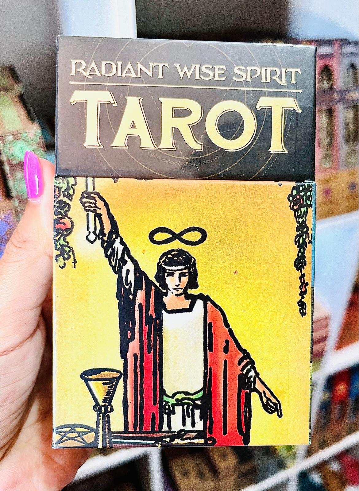 RADIANT WISE SPIRIT TAROT (MULTILINGÜE)