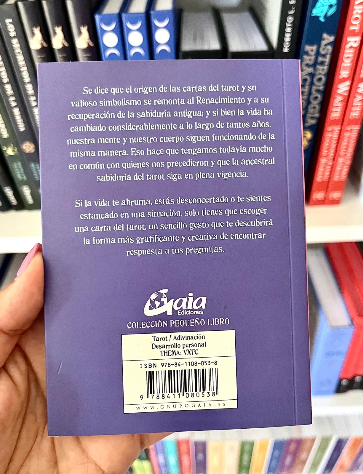 EL PEQUEÑO LIBRO DEL TAROT