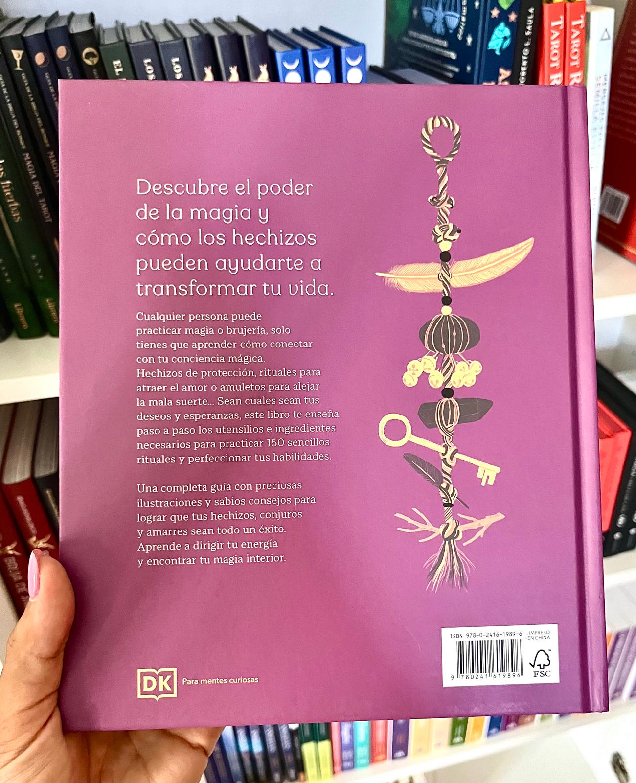 EL LIBRO DE LOS HECHIZOS