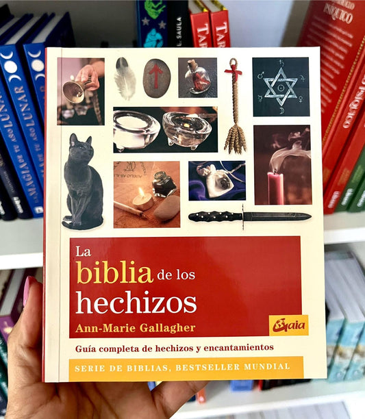 LA BIBLIA DE LOS HECHIZOS