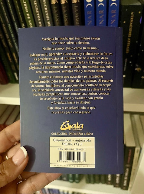 EL PEQUEÑO LIBRO DE LA LECTURA DE MANOS